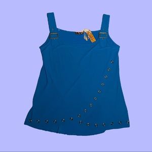 Woman’s square neck blue tank camisole with gold eyelid accents brand: Belldini